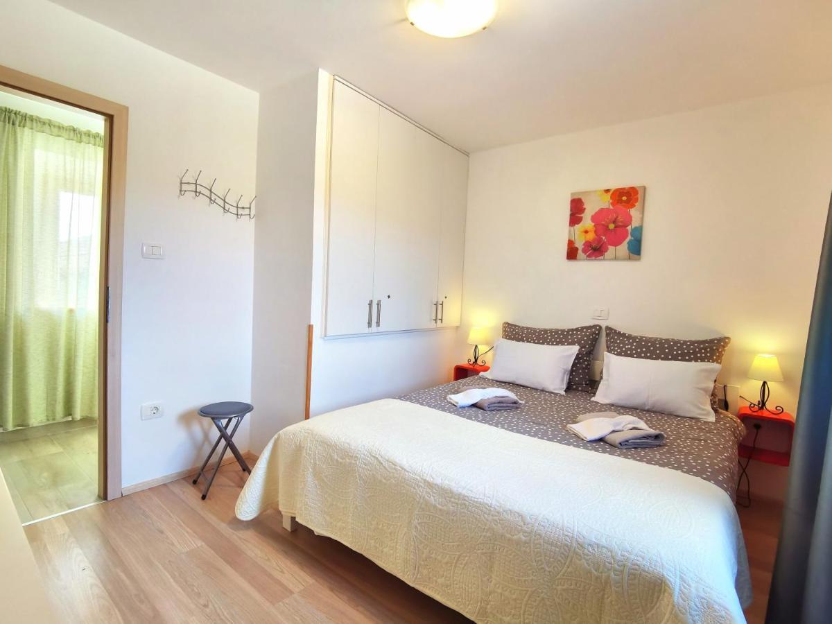 Jasmina Apartment Hum Екстериор снимка